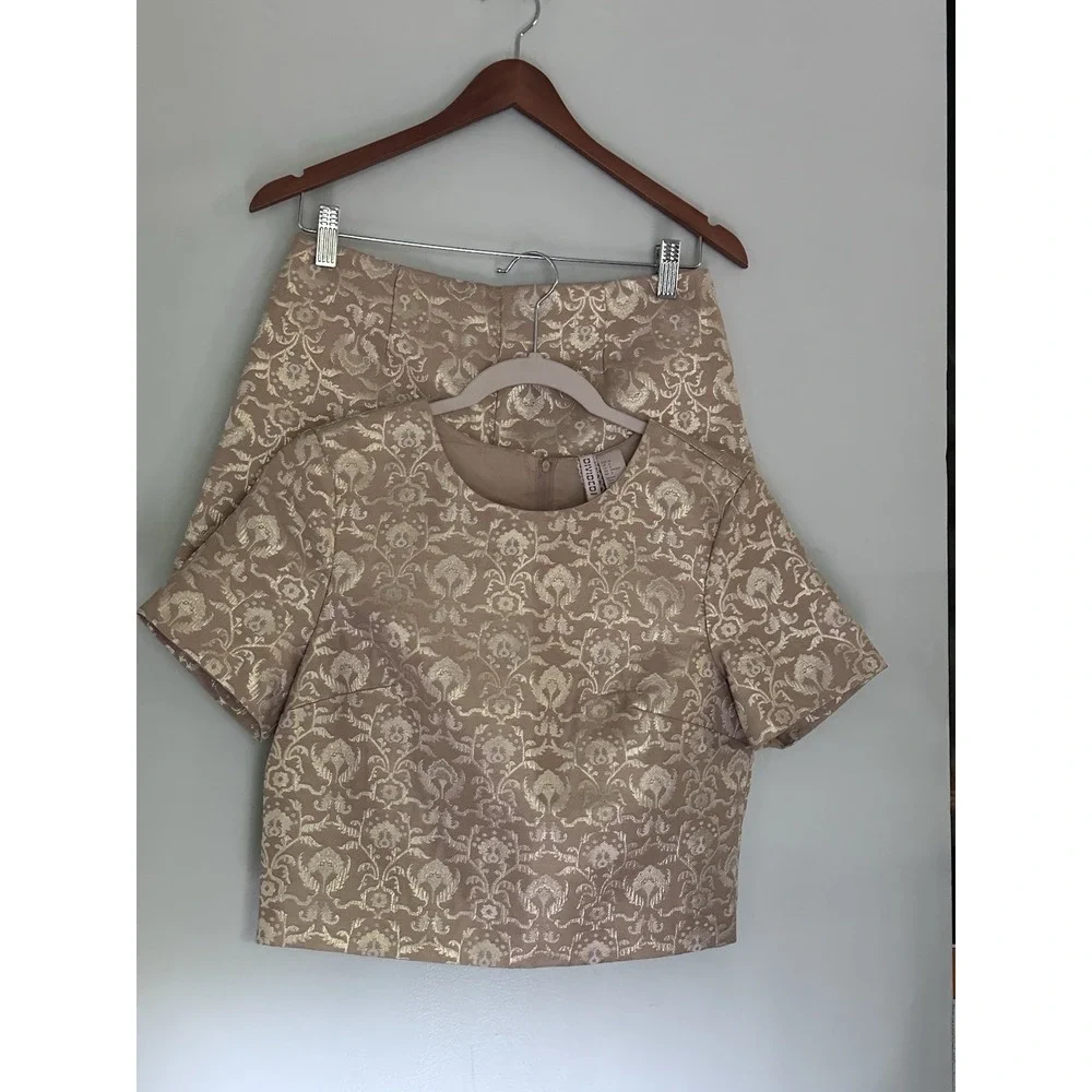 H&M Women‎ Gold Metallic Jacquard Shorts and Crop Top Set Size M Glam Chic New